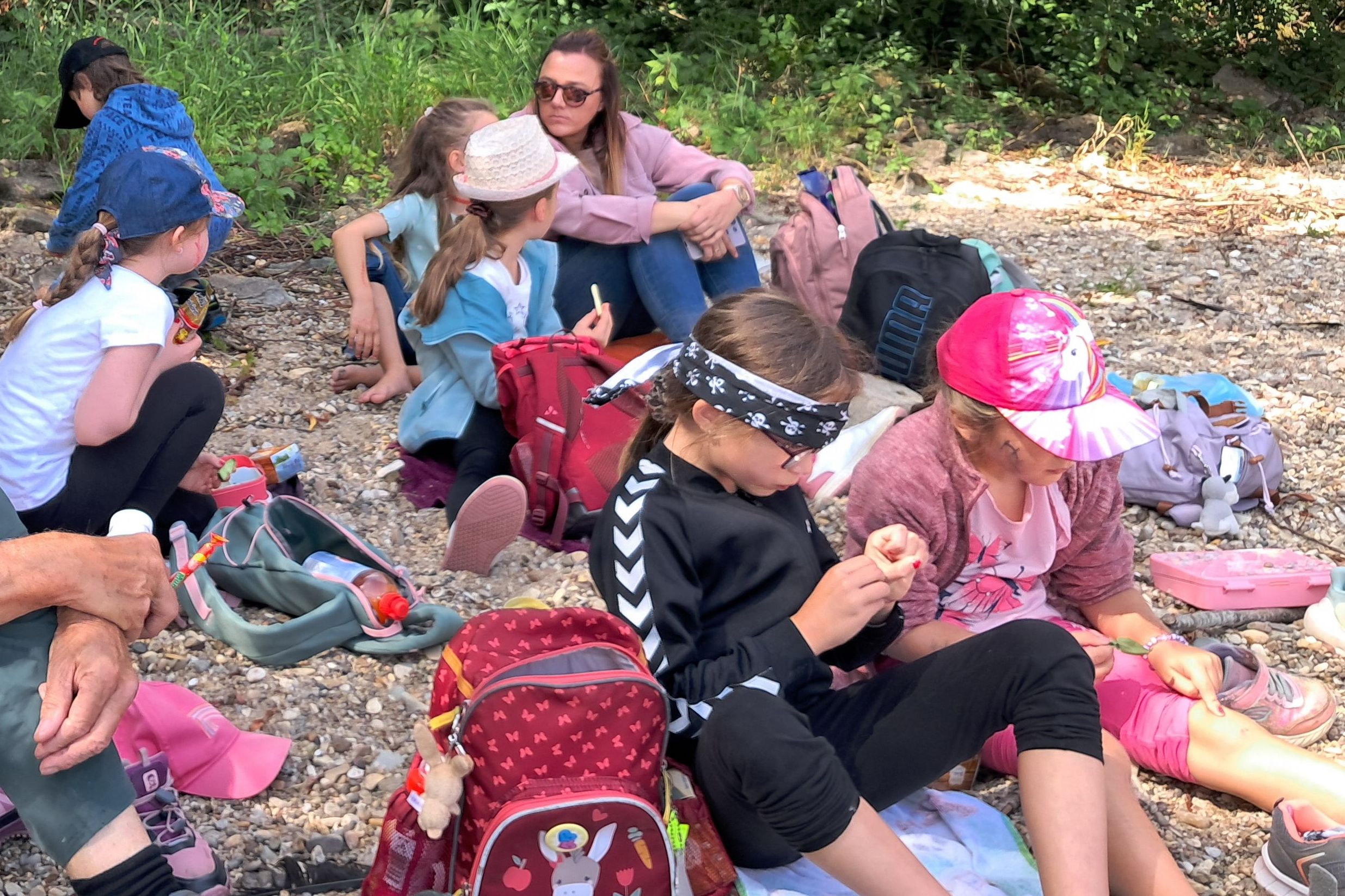 Piraten + Landratten, KiGa Achslach, Pause am Strand mit Matrose Lothar
