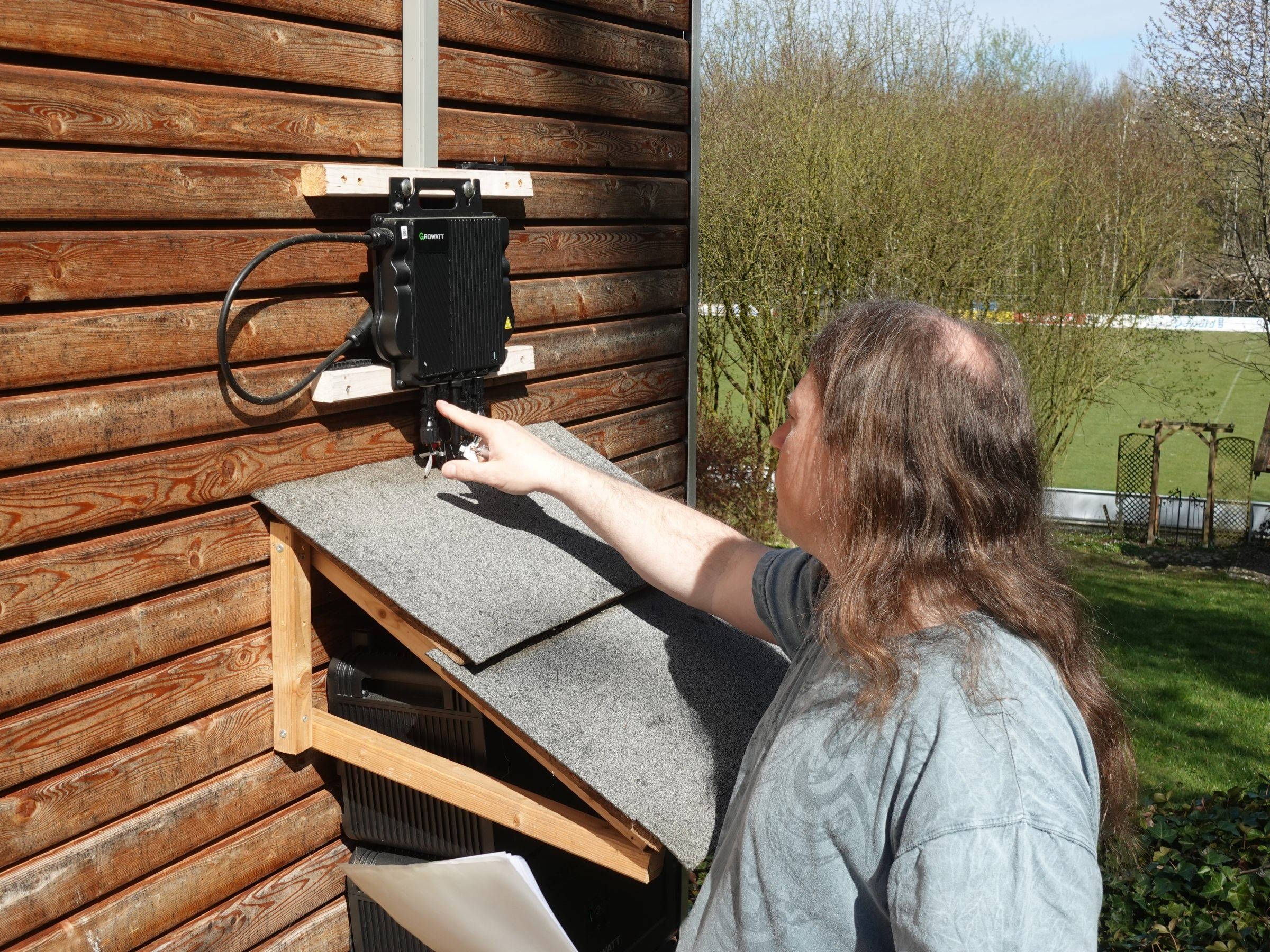 Balkonkraftwerk, Wechselrichter