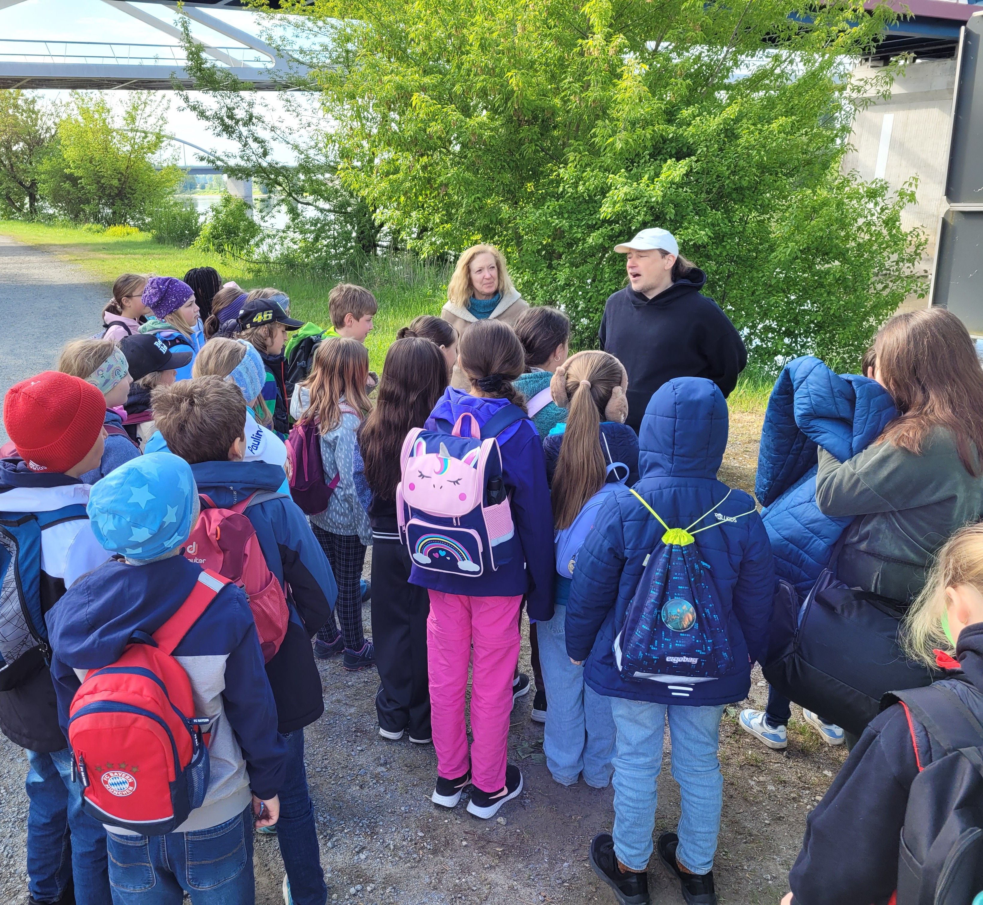 Piraten und Landratten, Interessierte Zuhörer, GS St Peter 3b 3c